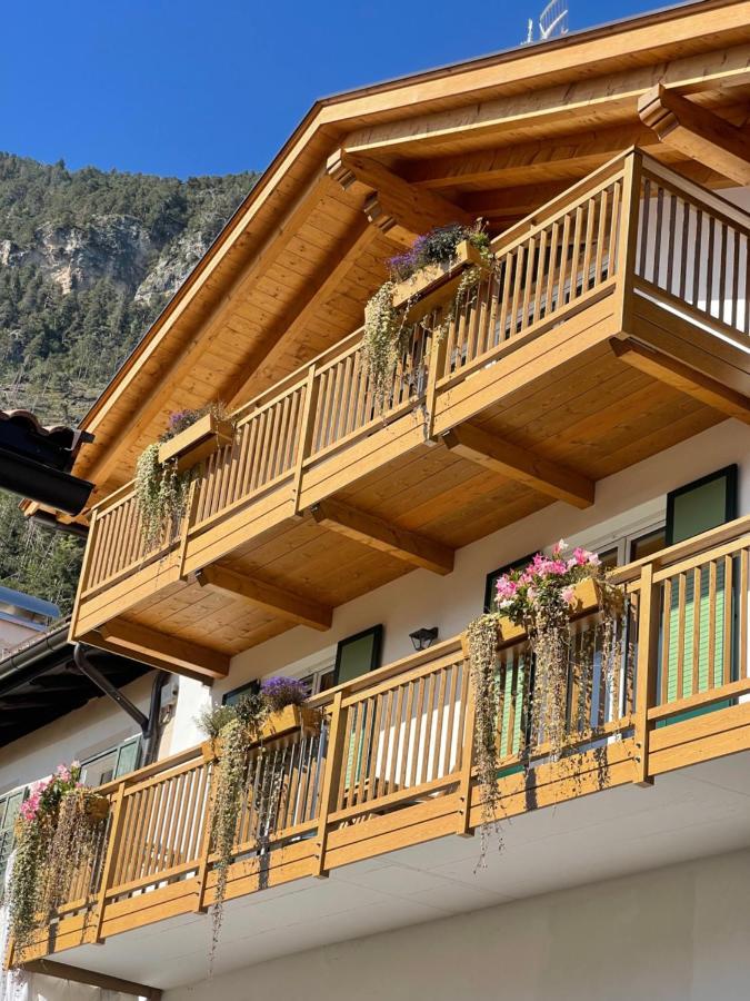 B&B La Casa Del Sole Ziano di Fiemme エクステリア 写真